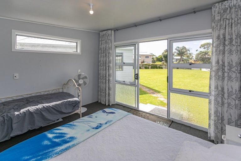 Photo of property in 30 Mako Avenue, Whiritoa, Whangamata, 3691