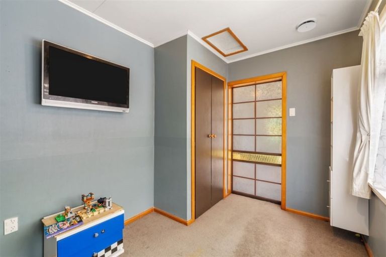 Photo of property in 40 Barnes Road, Redwood, Christchurch, 8051