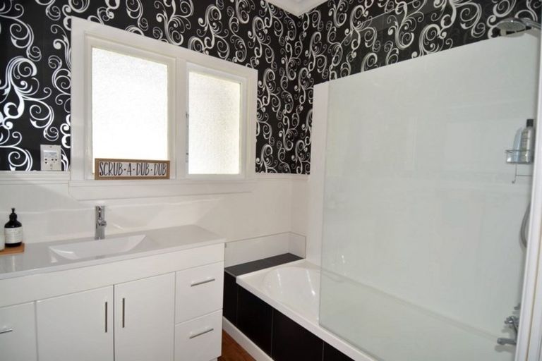 Photo of property in 5 Rimu Street, Heidelberg, Invercargill, 9812