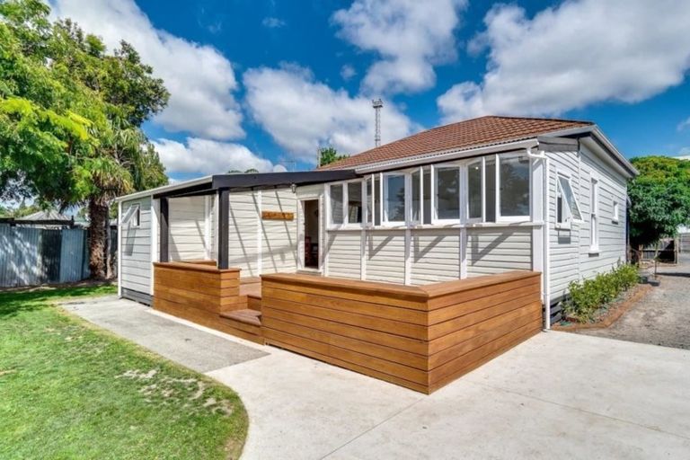 Photo of property in 303 Frederick Street, Mahora, Hastings, 4120