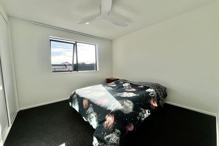 Photo of property in 28 Hanmer Crescent, Rangiora, 7400