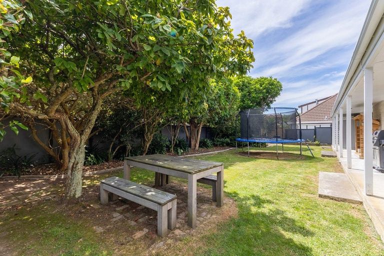 Photo of property in 42 Awanui Drive, Waikanae, 5036