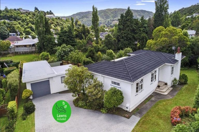 Photo of property in 66 Stokes Valley Road, Stokes Valley, Lower Hutt, 5019