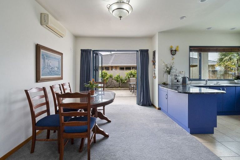 Photo of property in 55 Royal Oak Drive, Kelvin Grove, Palmerston North, 4414