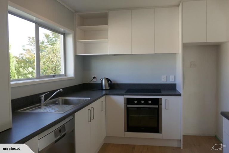 Photo of property in 1/33 Saxon Street, Waterview, Auckland, 1026