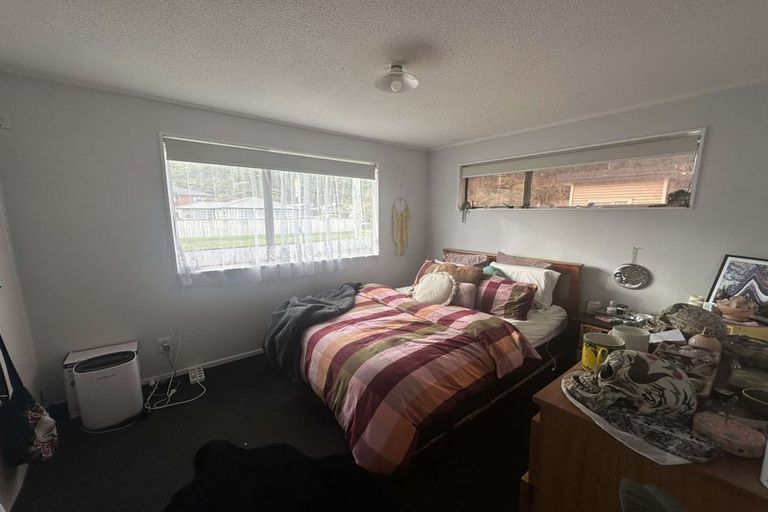 Photo of property in 35 Glen Road, Stokes Valley, Lower Hutt, 5019