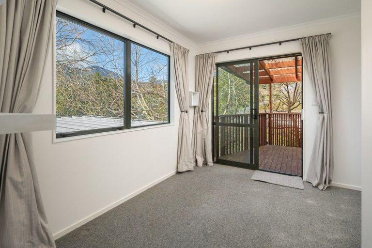 Photo of property in 5a Cornwall Street, Picton, 7220