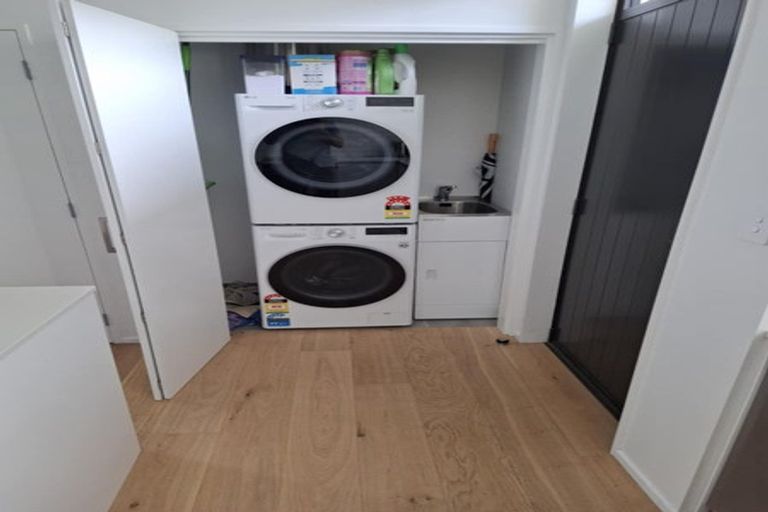 Photo of property in 1b Mamari Street, Rongotai, Wellington, 6022