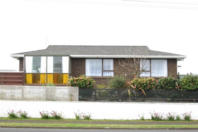 Photo of property in 3/7 Mahoe Street, Strandon, New Plymouth, 4312