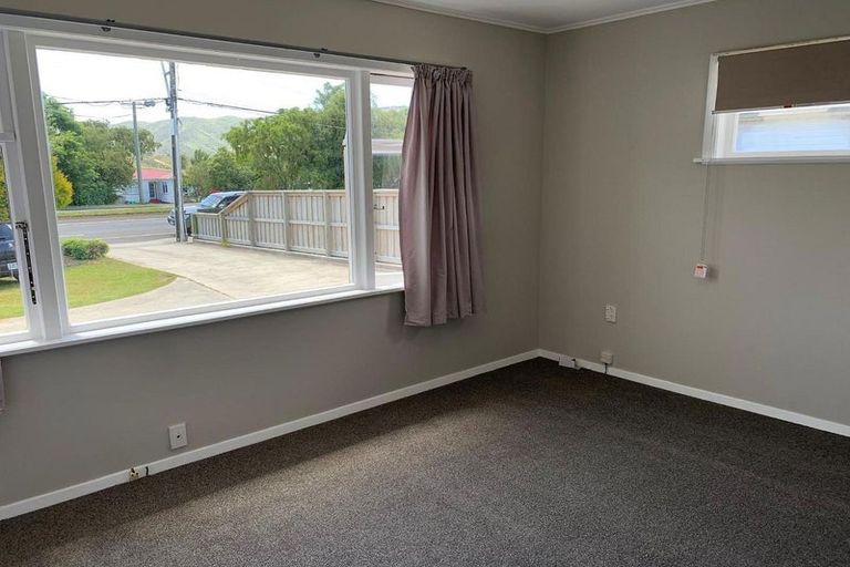 Photo of property in 1/173 Wainuiomata Road, Wainuiomata, Lower Hutt, 5014