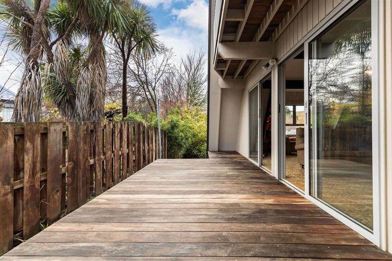 Photo of property in 11 Kowhai Drive, Wanaka, 9305