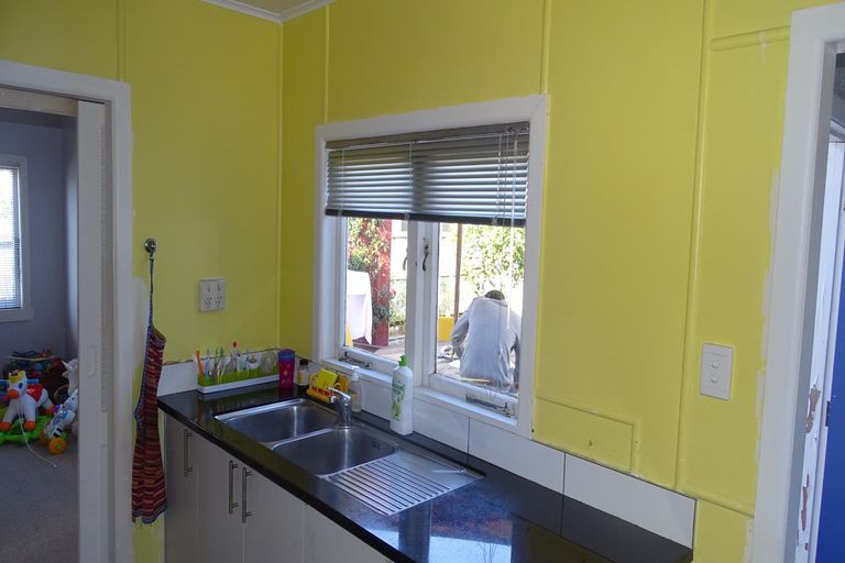 Photo of property in 11 Seddon Avenue, Papatoetoe, Auckland, 2104