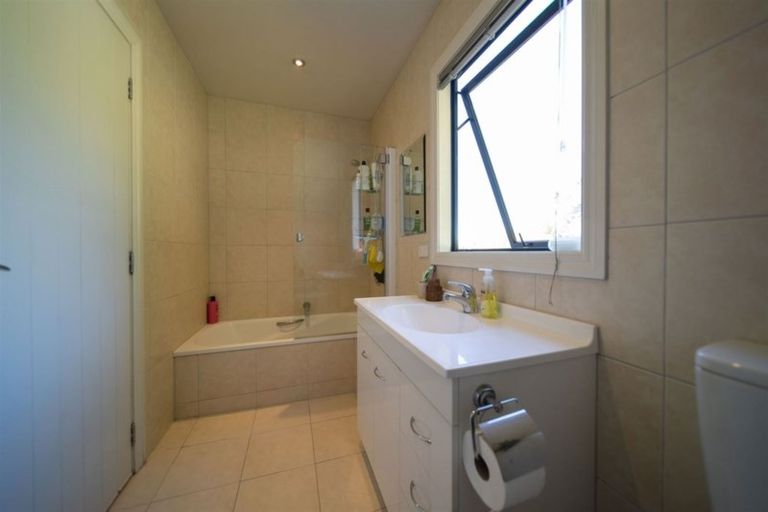 Photo of property in 67 Mcchesney Road, Arthurs Point, Queenstown, 9371