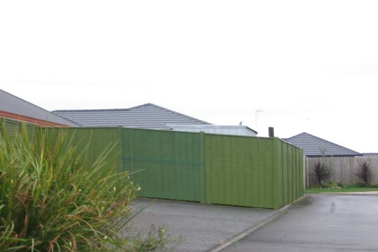 Photo of property in 153 Schnell Drive, Kelvin Grove, Palmerston North, 4414