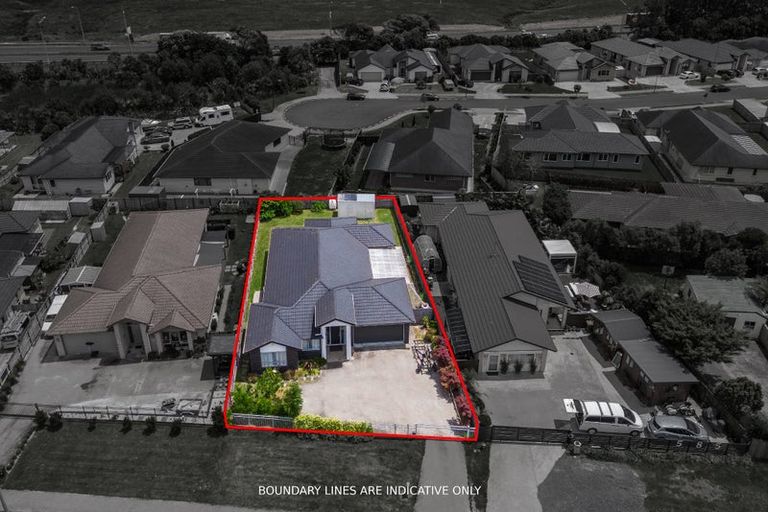 Photo of property in 587 Great South Road, Rosehill, Papakura, 2113