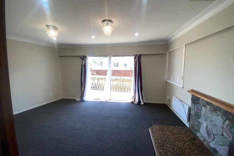 Photo of property in 96 Beaumonts Way, Manurewa, Auckland, 2102