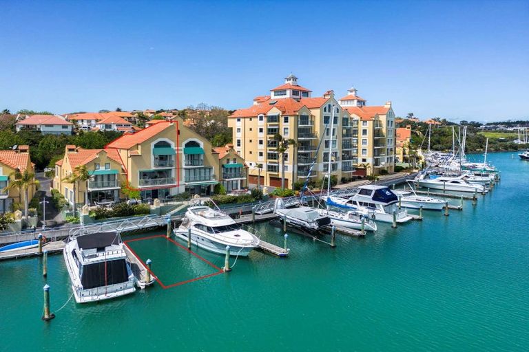 Photo of property in 96 Harbour Village Drive, Gulf Harbour, Whangaparaoa, 0930