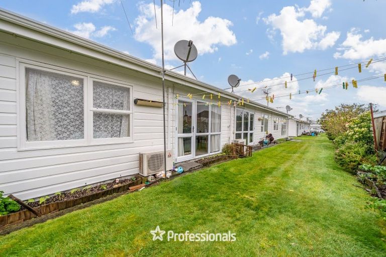 Photo of property in 1/1079 High Street, Taita, Lower Hutt, 5011