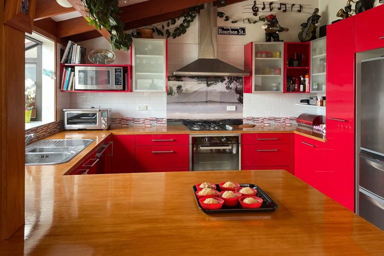 Photo of property in 3 Wolsley Avenue, Milford, Auckland, 0620