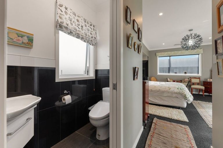 Photo of property in 41 Port Street West, Maewa, Feilding, 4702