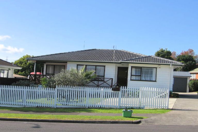 Photo of property in 71 Charntay Avenue, Clover Park, Auckland, 2019
