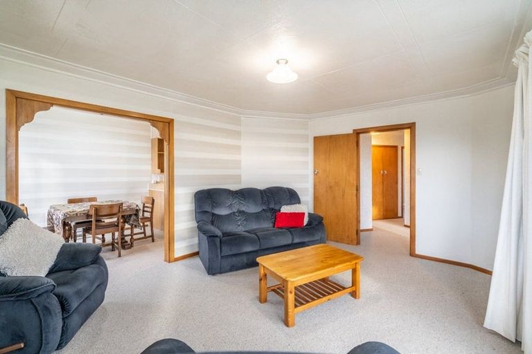 Photo of property in 2 Kinmont Crescent, Newfield, Invercargill, 9812