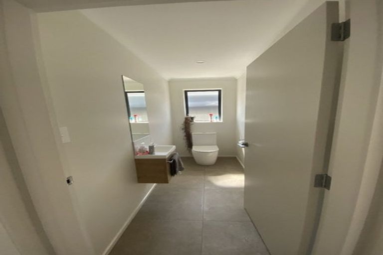 Photo of property in 11 Empire Crescent, Papamoa, 3118