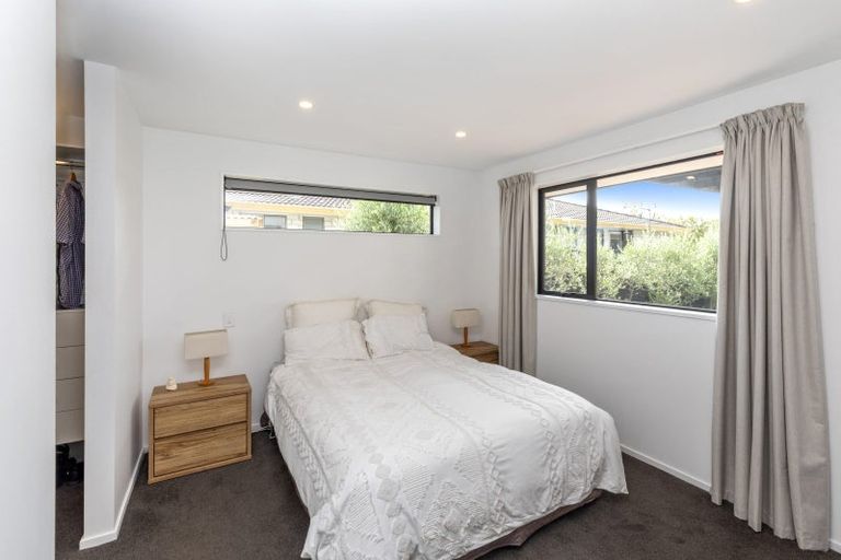 Photo of property in 17 Chipping Lane, Redwood, Christchurch, 8051