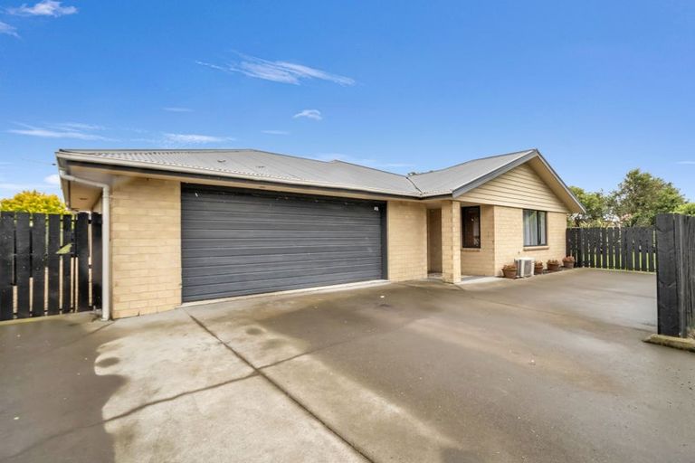 Photo of property in 107 High Street, Oxford, 7430