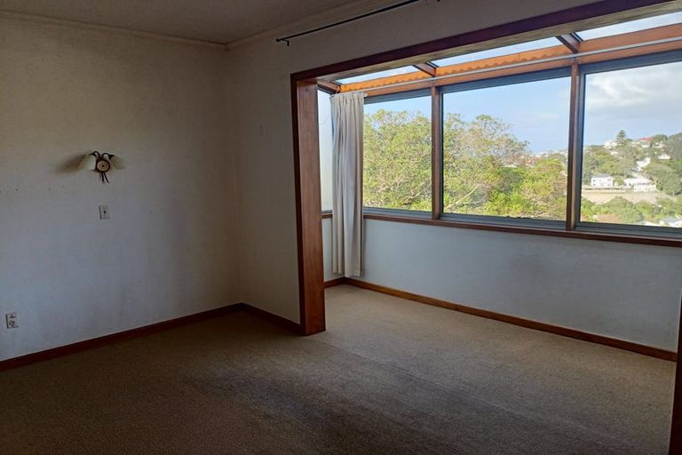 Photo of property in 67b Harbour View Road, Northland, Wellington, 6012