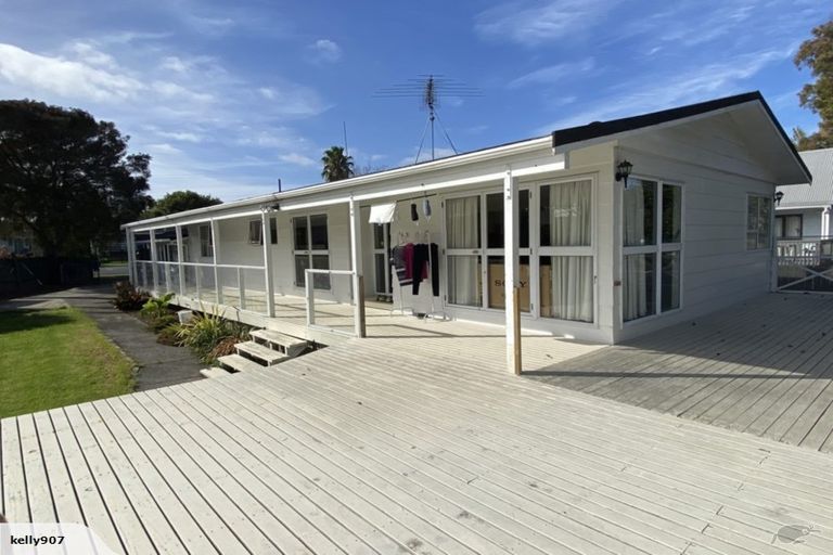 Photo of property in 16 Kakapo Place, Papatoetoe, Auckland, 2025