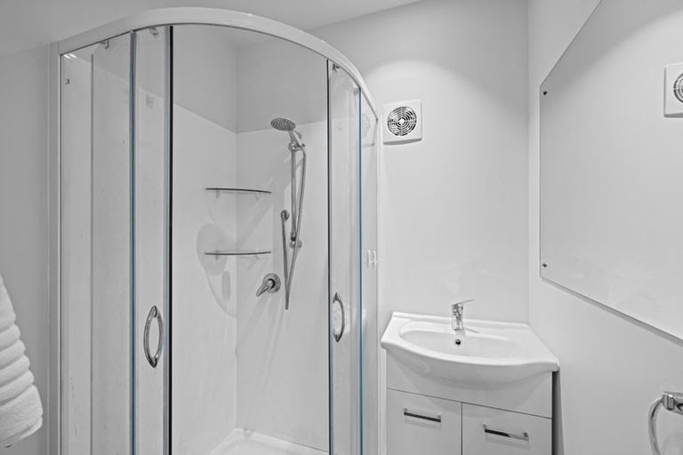 Photo of property in 2/114 Oram Avenue, New Brighton, Christchurch, 8061