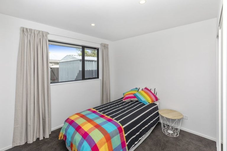 Photo of property in 17 Chipping Lane, Redwood, Christchurch, 8051