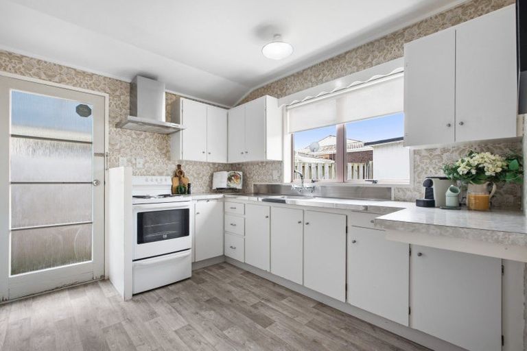 Photo of property in 1/58 Great South Road, Papakura, 2110