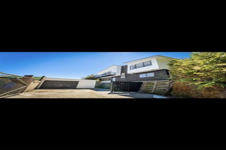 Photo of property in 105b Kamahi Street, Stokes Valley, Lower Hutt, 5019