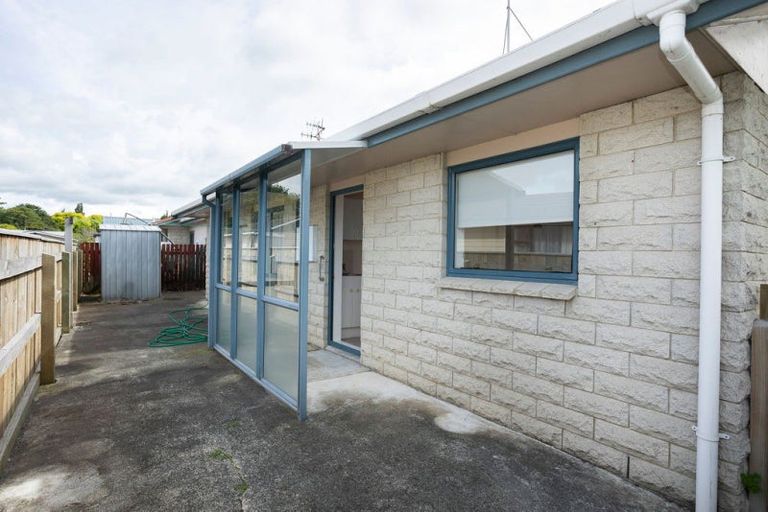 Photo of property in 19a Burns Street, Dannevirke, 4930