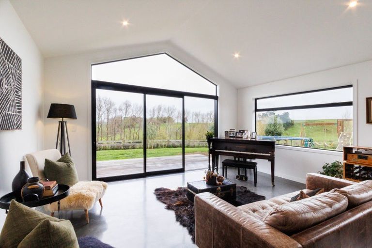 Photo of property in 10 Beechwood Road, Feilding, 4779