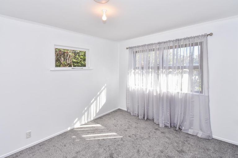 Photo of property in 4 Coles Place, Manurewa, Auckland, 2102