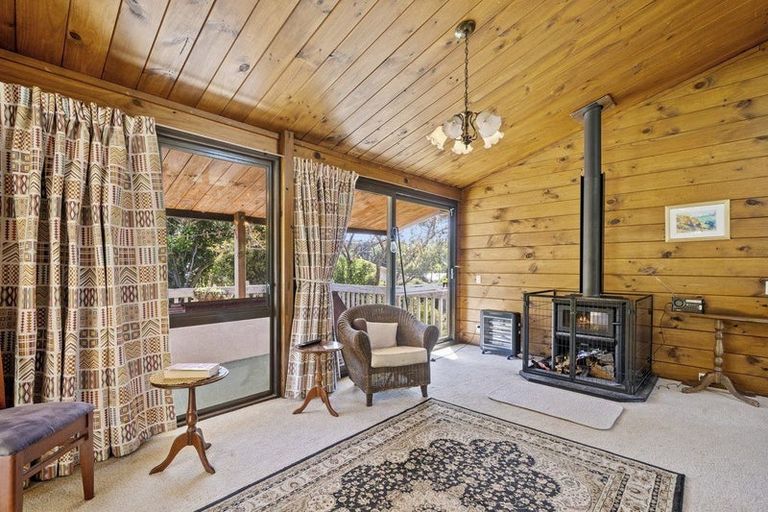 Photo of property in 20 Discovery Drive, Whitby, Porirua, 5024