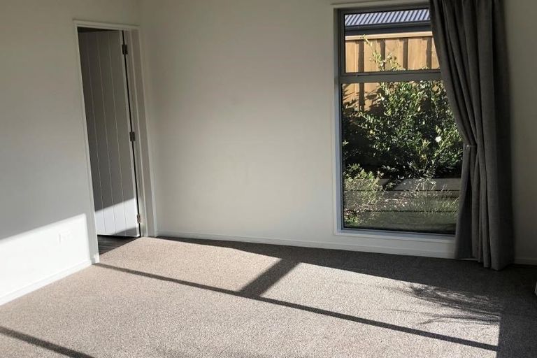 Photo of property in 22 Fernham Way, Rolleston, 7615