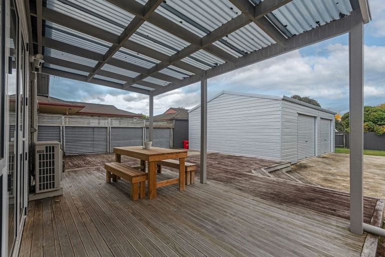 Photo of property in 11 Shamrock Street, Takaro, Palmerston North, 4412
