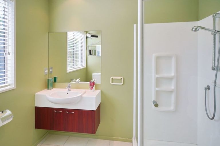 Photo of property in 14 Yellowlees Drive, Kaiapoi, 7630