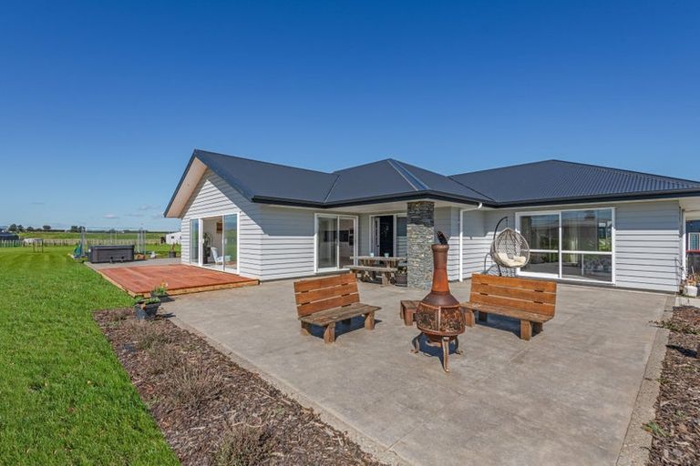 Photo of property in 455e Taonui Road, Colyton, Feilding, 4775