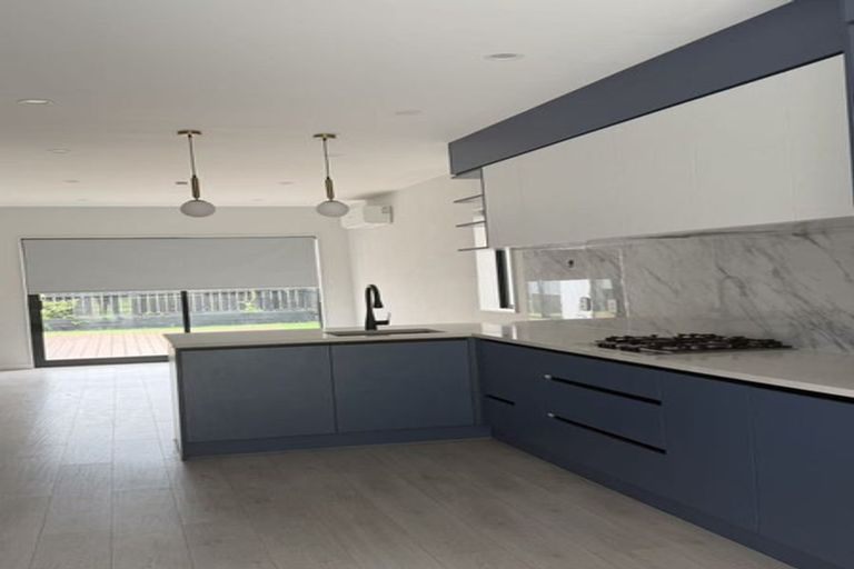 Photo of property in 7 Pilot Drive, Hobsonville, Auckland, 0616