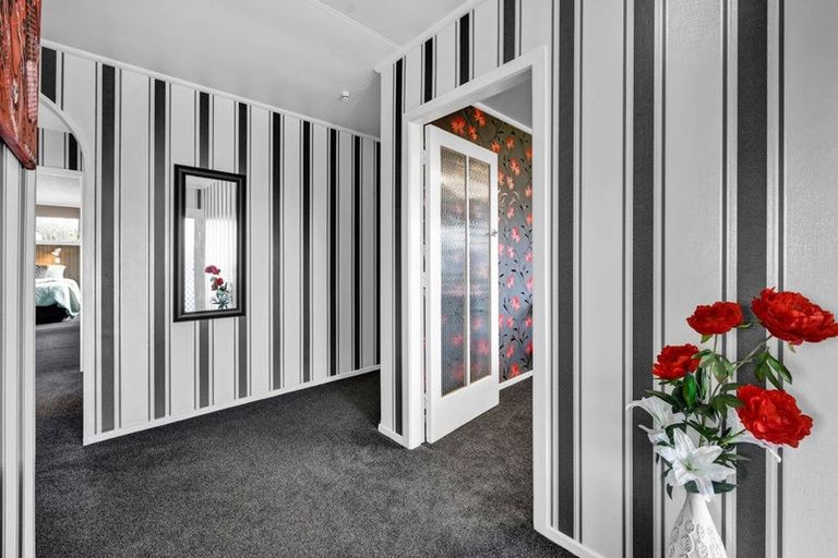 Photo of property in 15 Ariel Street, Stratford, 4332