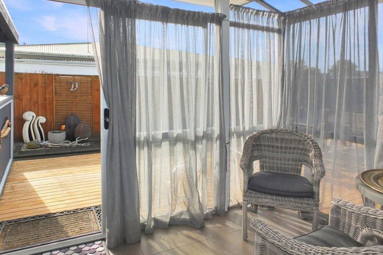 Photo of property in 28 Ladys Mile, Foxton, 4814