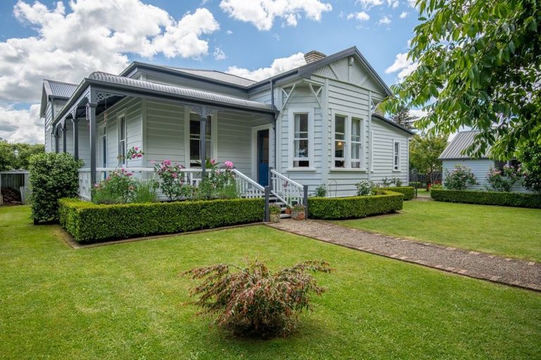 Photo of property in 57 Carlyle Street, Leamington, Cambridge, 3432