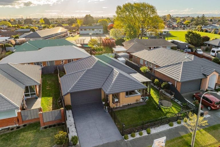 Photo of property in 1/54 Bella Rosa Drive, Hei Hei, Christchurch, 8042