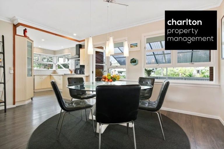 Photo of property in 273 Henderson Valley Road, Henderson, Auckland, 0612