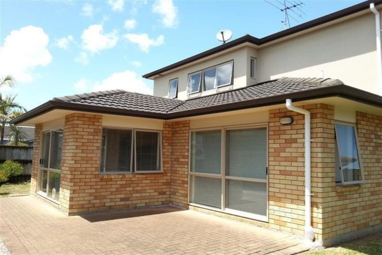 Photo of property in 114 Stancombe Road, Flat Bush, Auckland, 2016